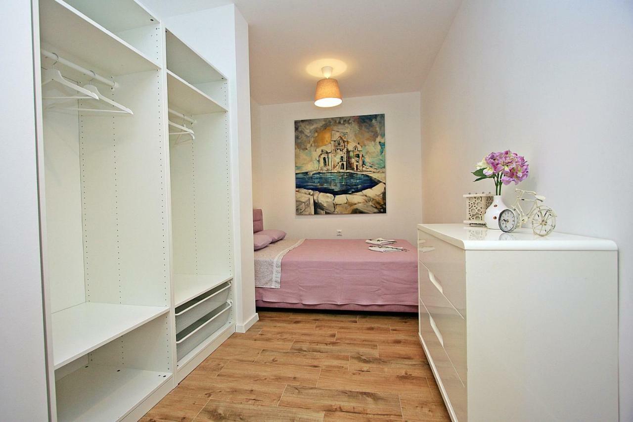 Apartment Michelangelo In The Centar Of Supetar